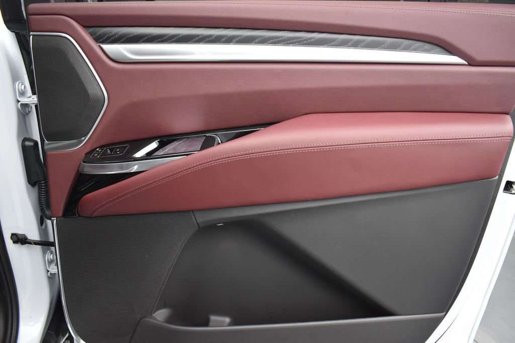 Certified 2026 Cadillac Escalade ESV Sport w/ Touring Package AWD/4WD image 32