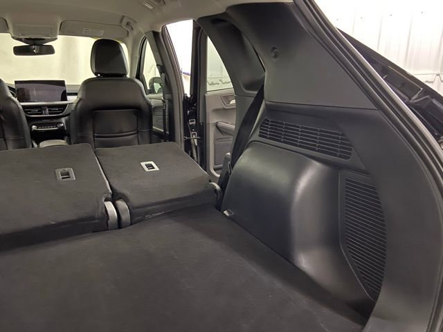 Used 2024 Ford Escape Platinum AWD/4WD image 15