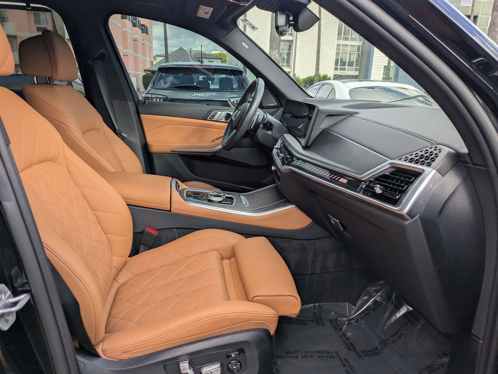 Used 2025 BMW X5 M60i w/ Executive Package image 32