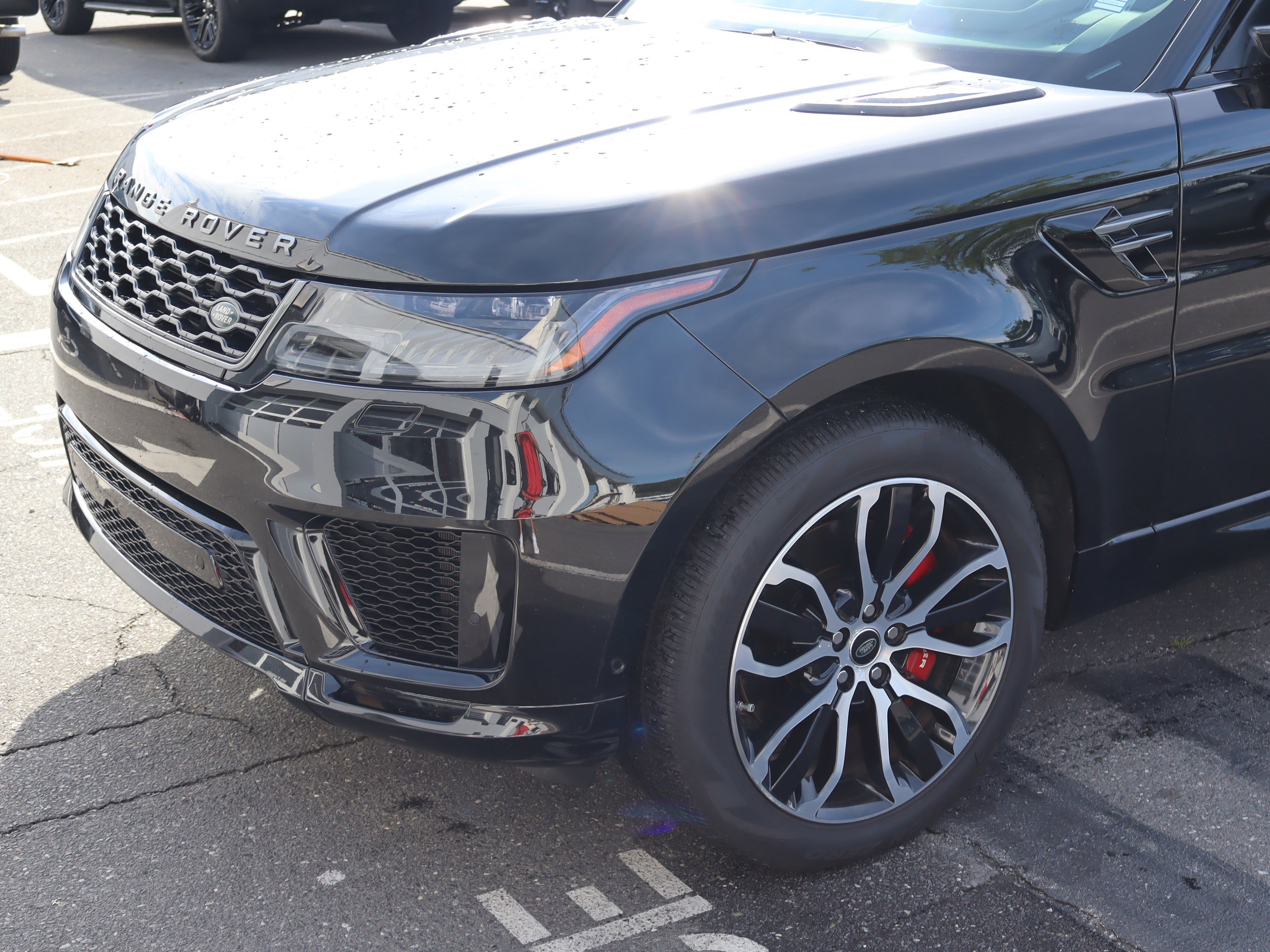 Used 2019 Land Rover Range Rover Sport Supercharged AWD/4WD image 17