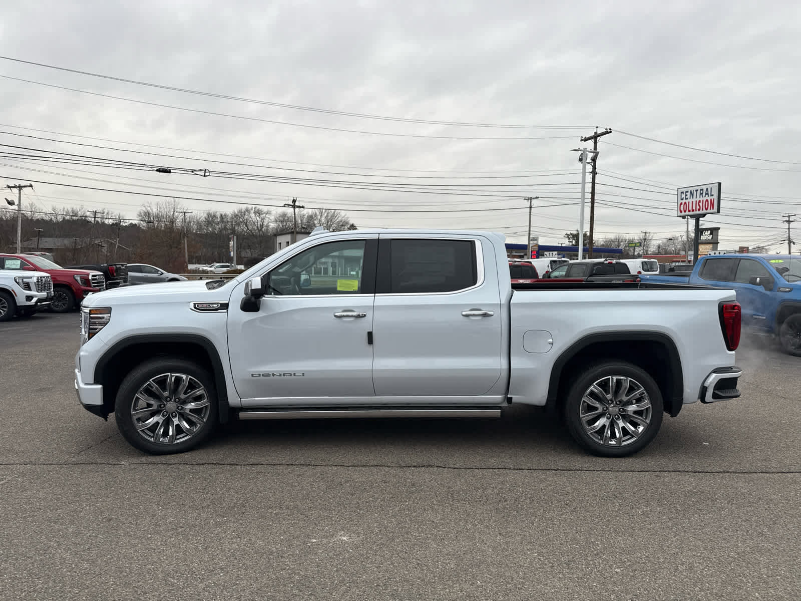 New 2026 GMC Sierra 1500 Denali w/ Denali Reserve Package image 4