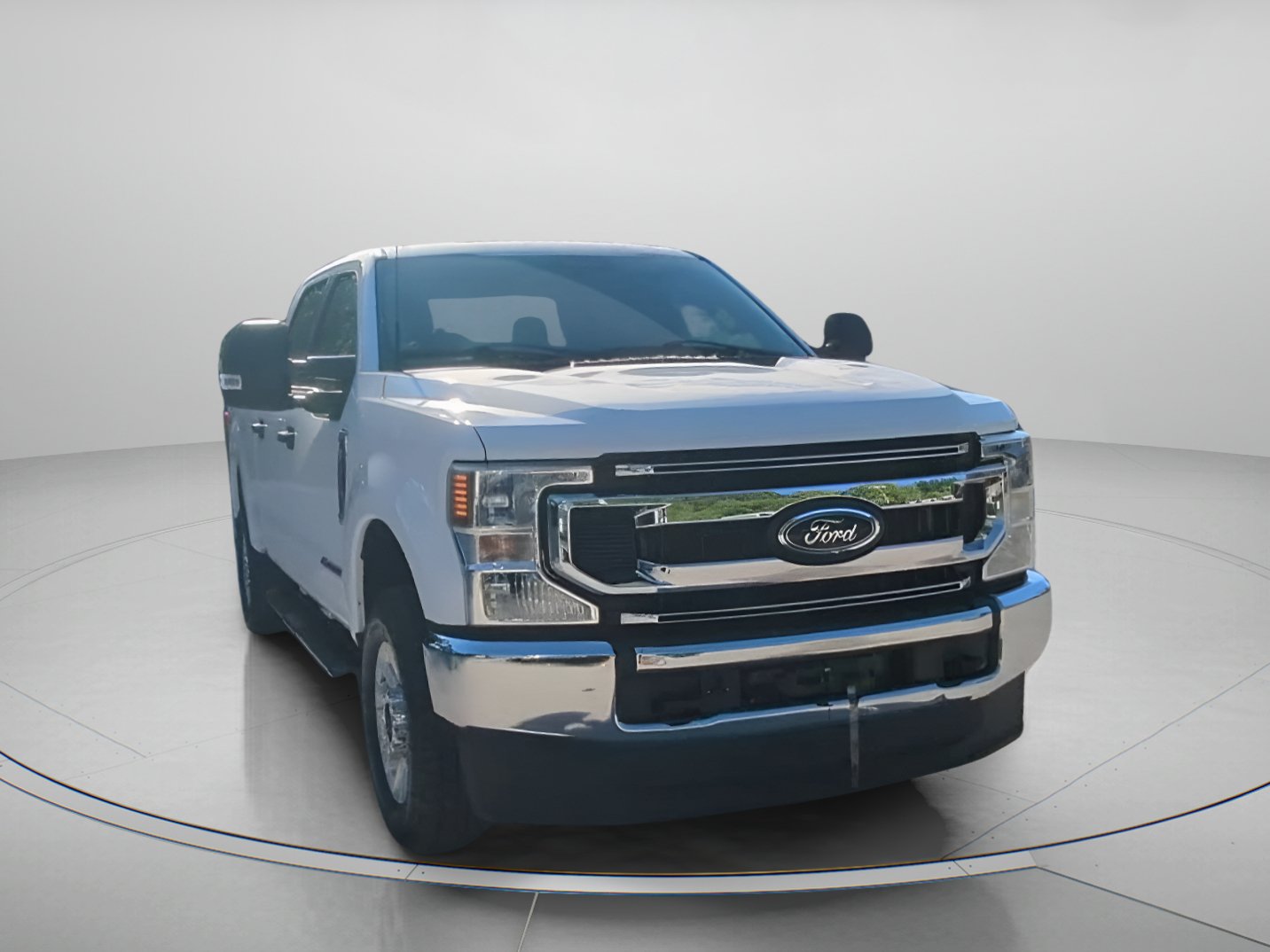 Certified 2022 Ford F250 XLT AWD/4WD image 5