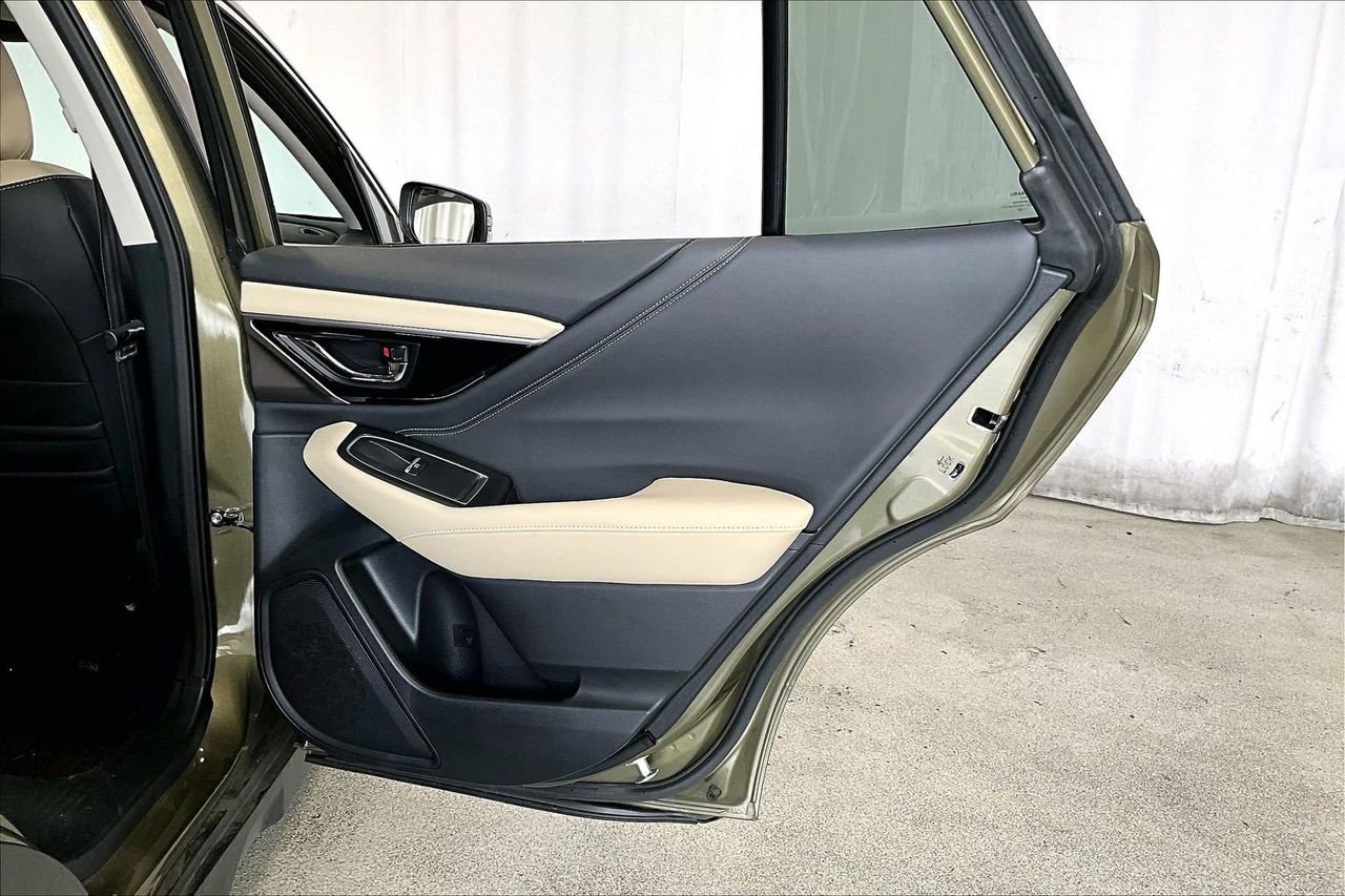 Used 2023 Subaru Outback Limited image 23