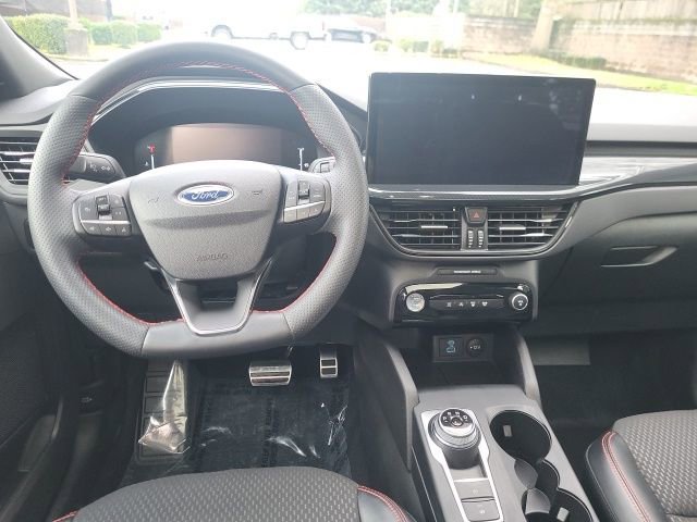 Certified 2023 Ford Escape ST-Line w/ Tech Pack #1 image 18
