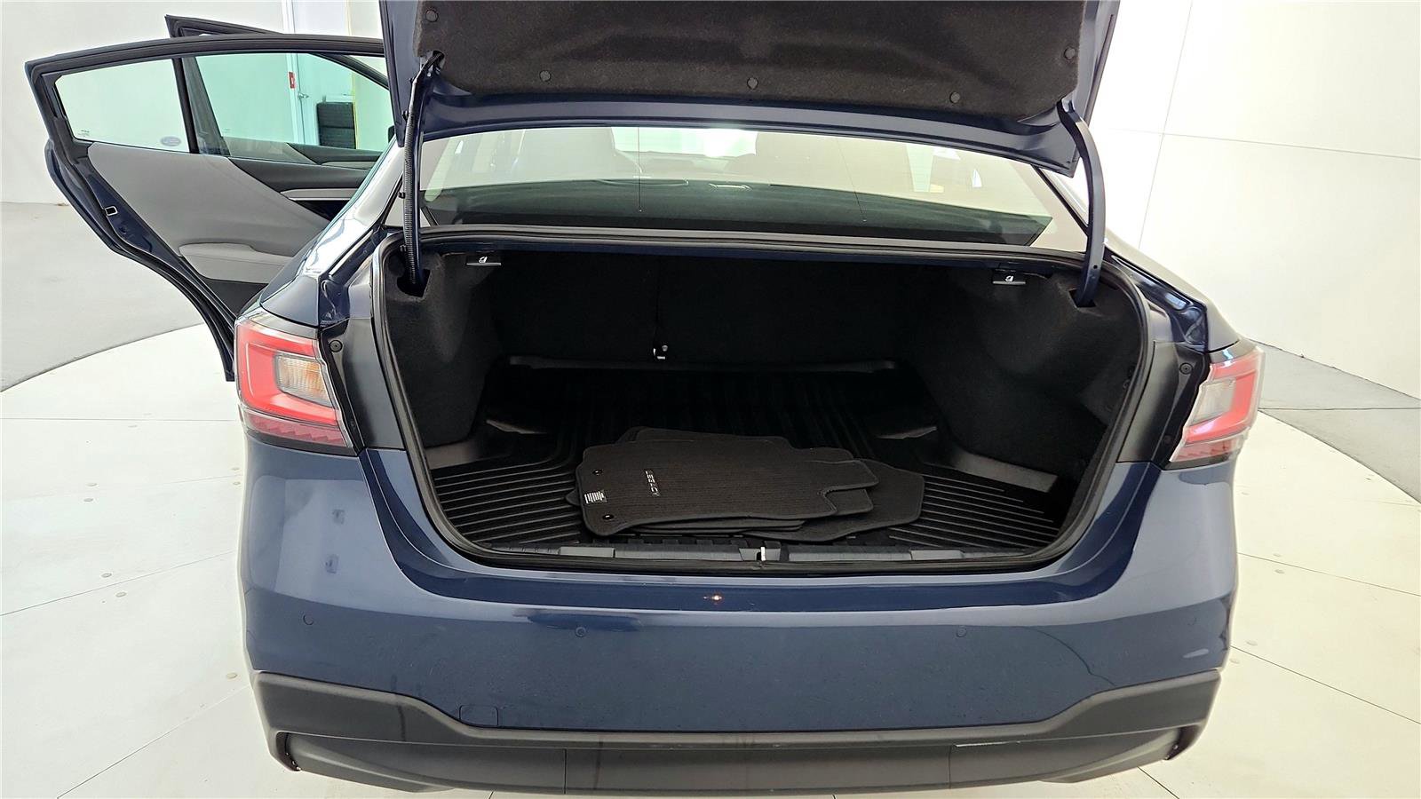 Used 2024 Subaru Legacy Limited image 20