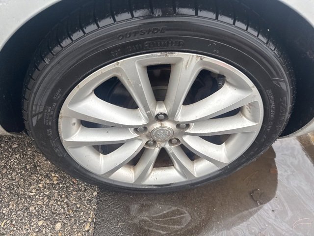 Used 2013 Buick Verano image 25