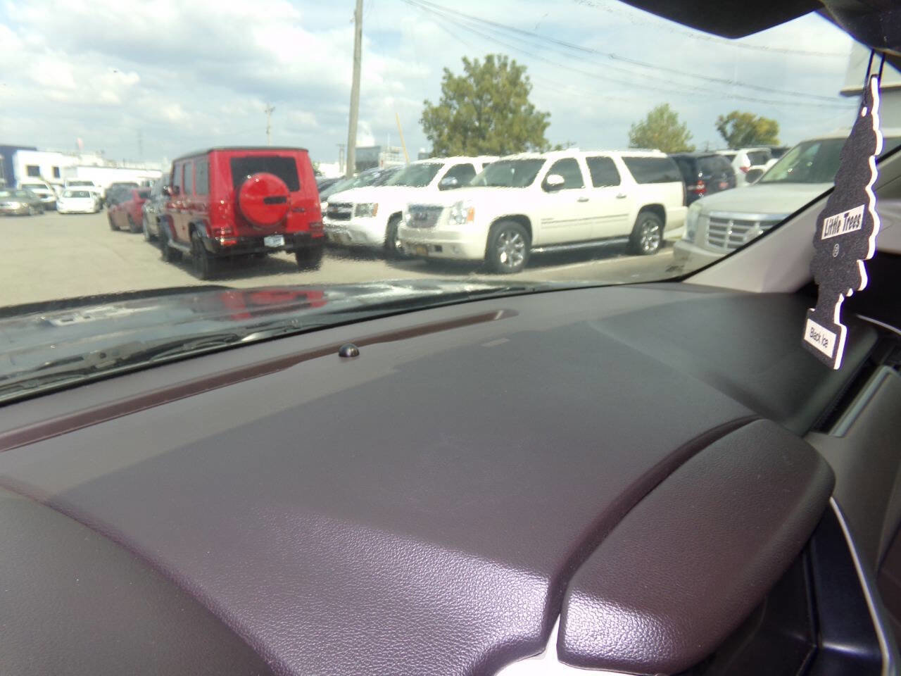 Used 2015 GMC Yukon XL SLT w/ Open Road Package image 56