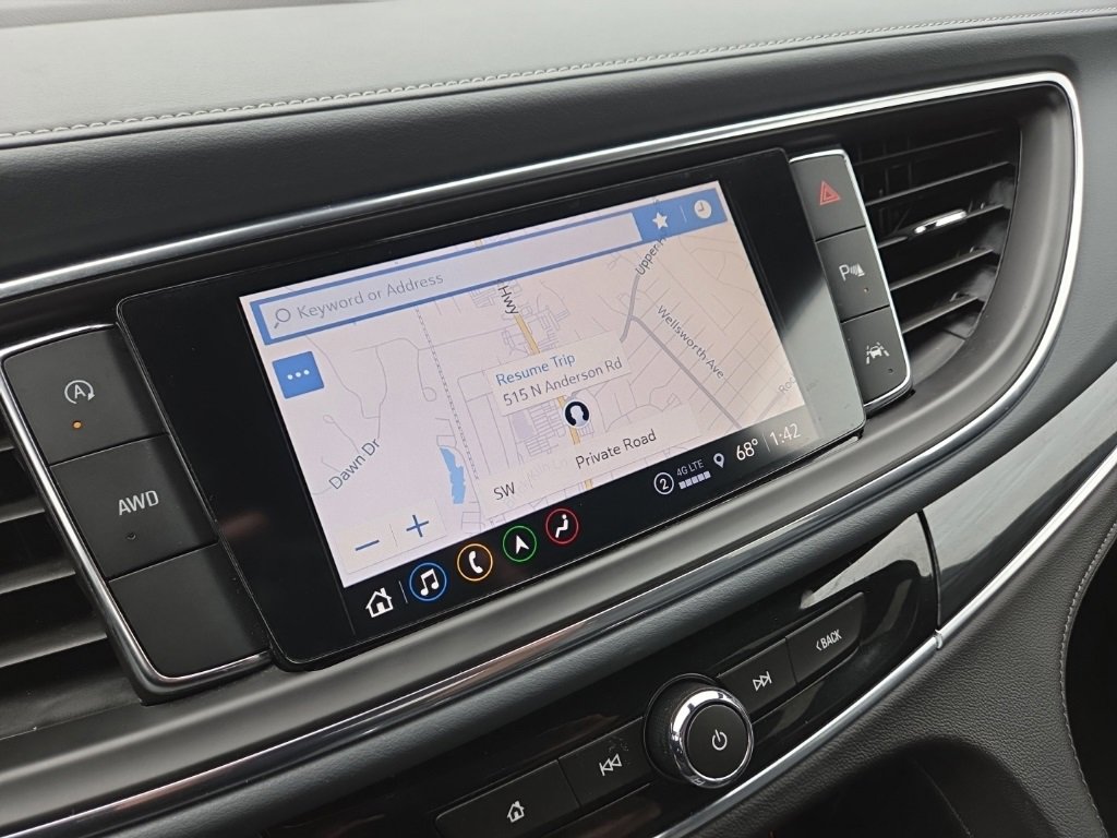 Used 2024 Buick Enclave Premium image 30