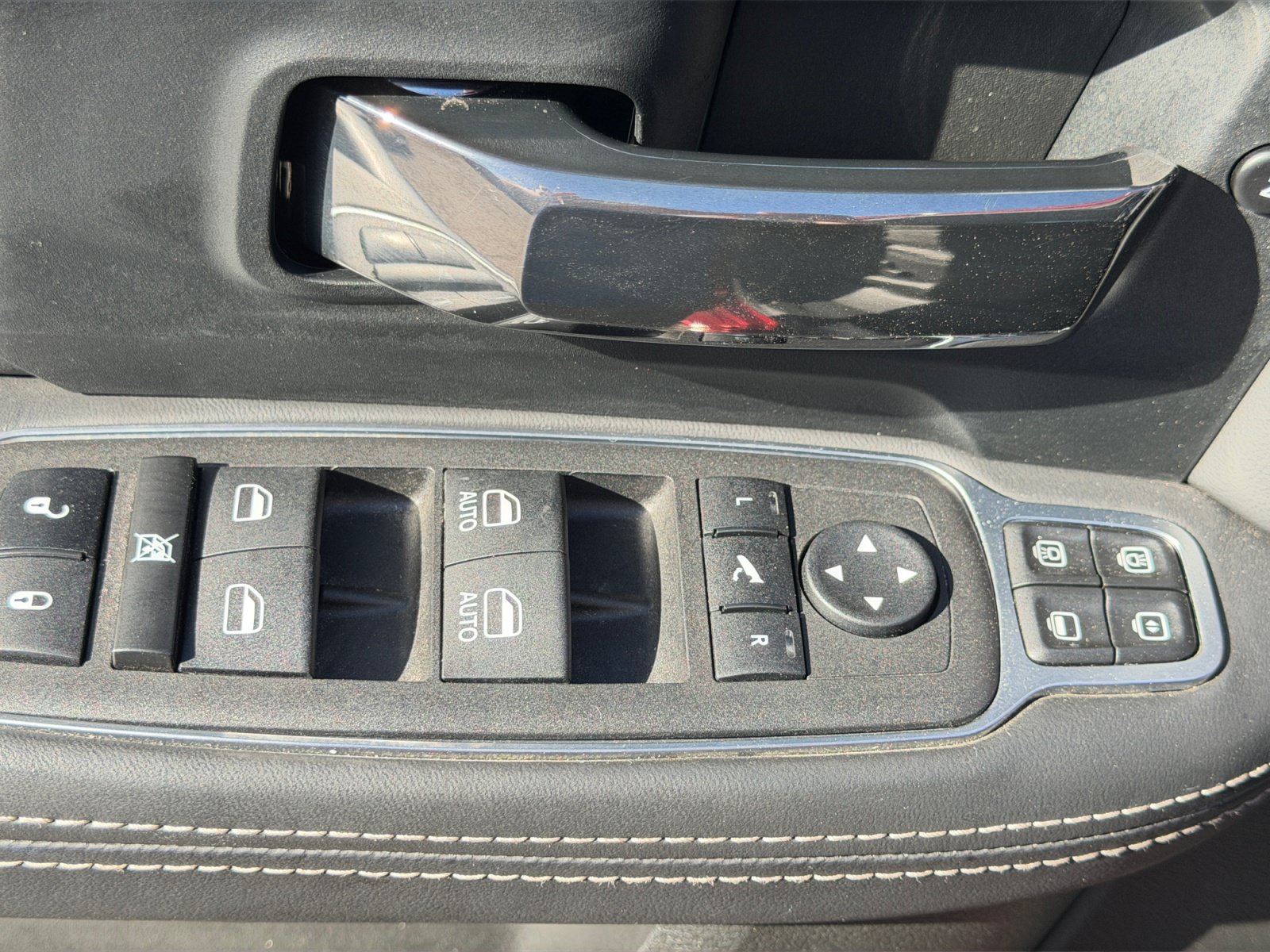 Used 2024 RAM 2500 Limited AWD/4WD image 12