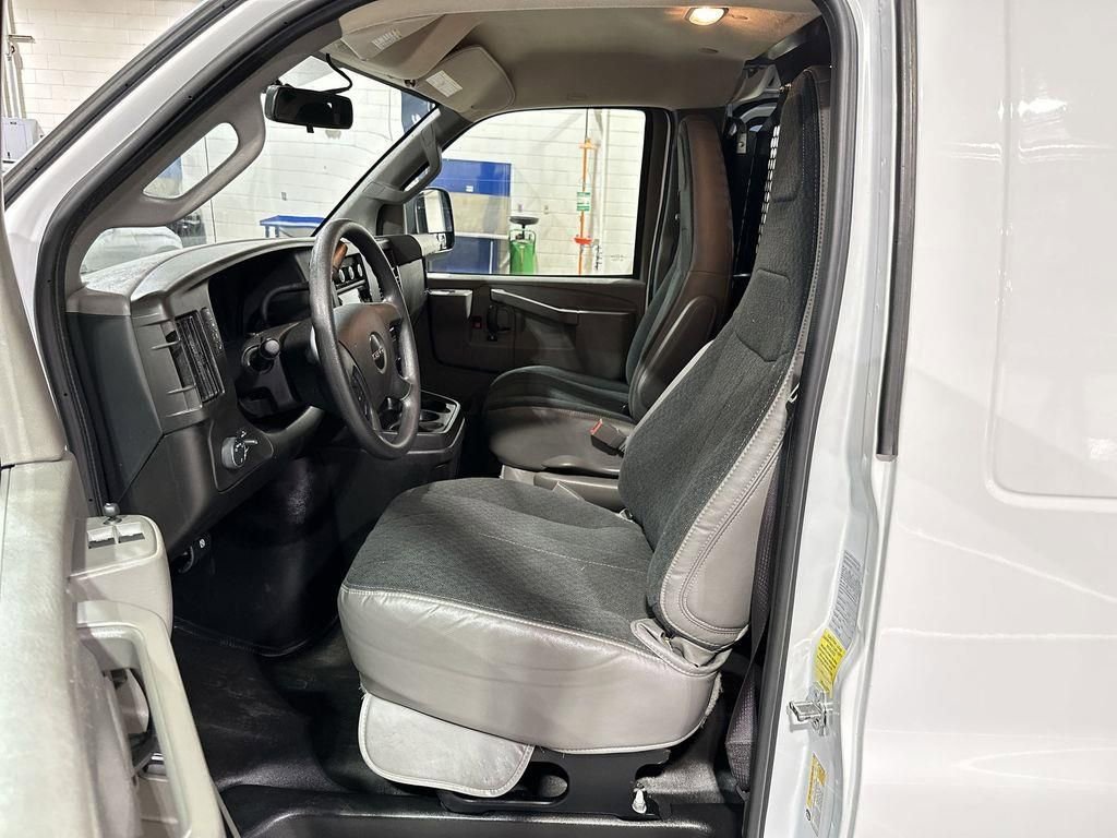 Used 2024 GMC Savana 2500 w/ Driver Convenience Package image 13
