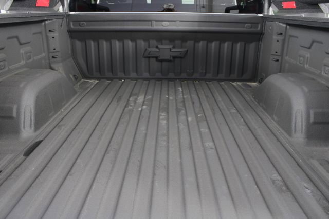 Used 2024 Chevrolet Silverado 1500 Custom Trail Boss w/ LPO, Dark Essentials Package image 17