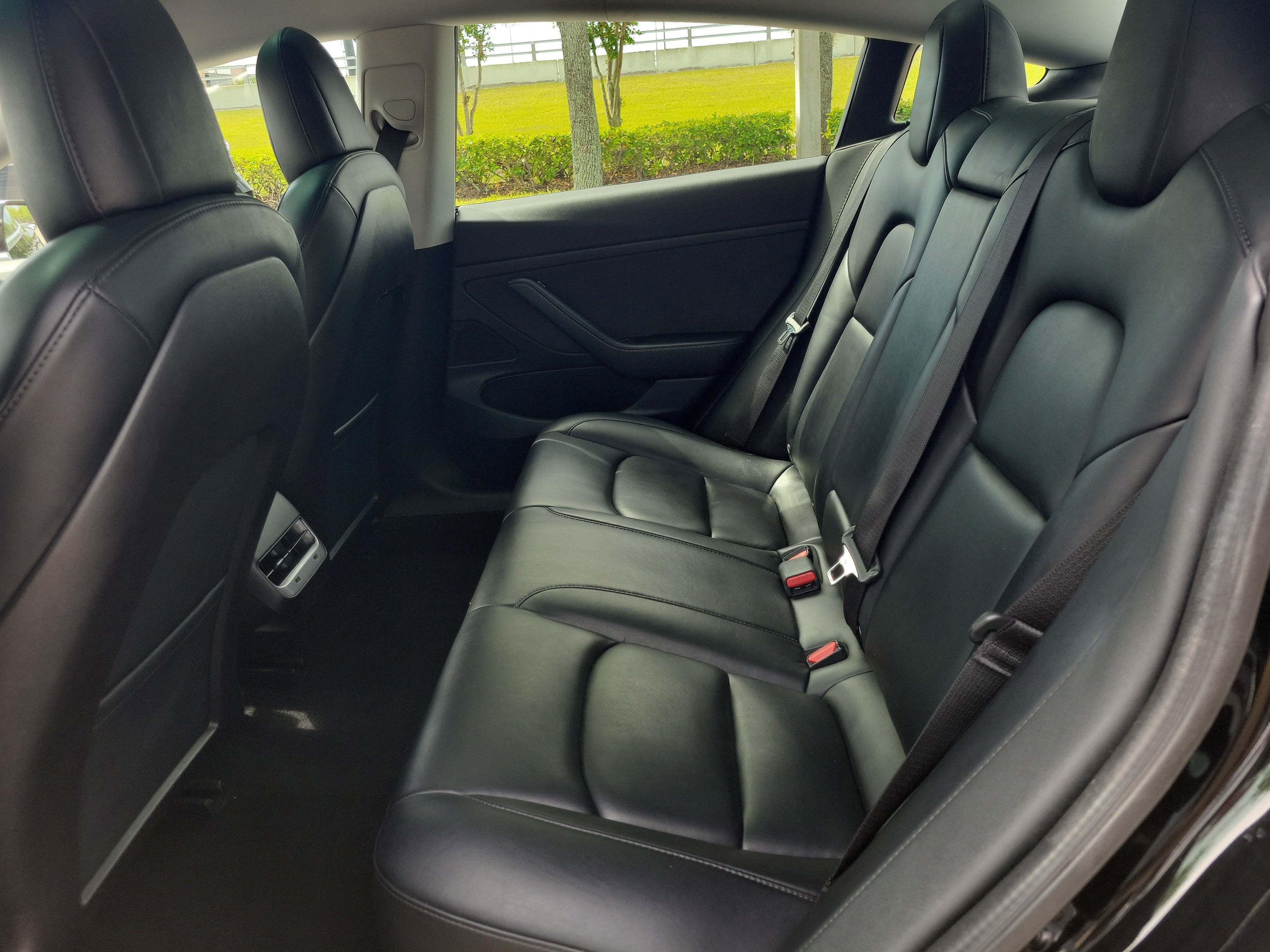 Used 2020 Tesla Model 3 Standard Range Plus RWD image 16