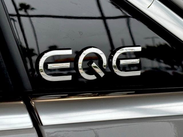 New 2026 Mercedes-Benz EQE 320 4MATIC SUV image 8