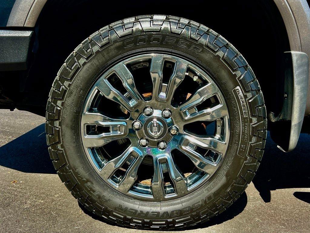 Used 2016 Nissan Titan Platinum Reserve AWD/4WD image 24