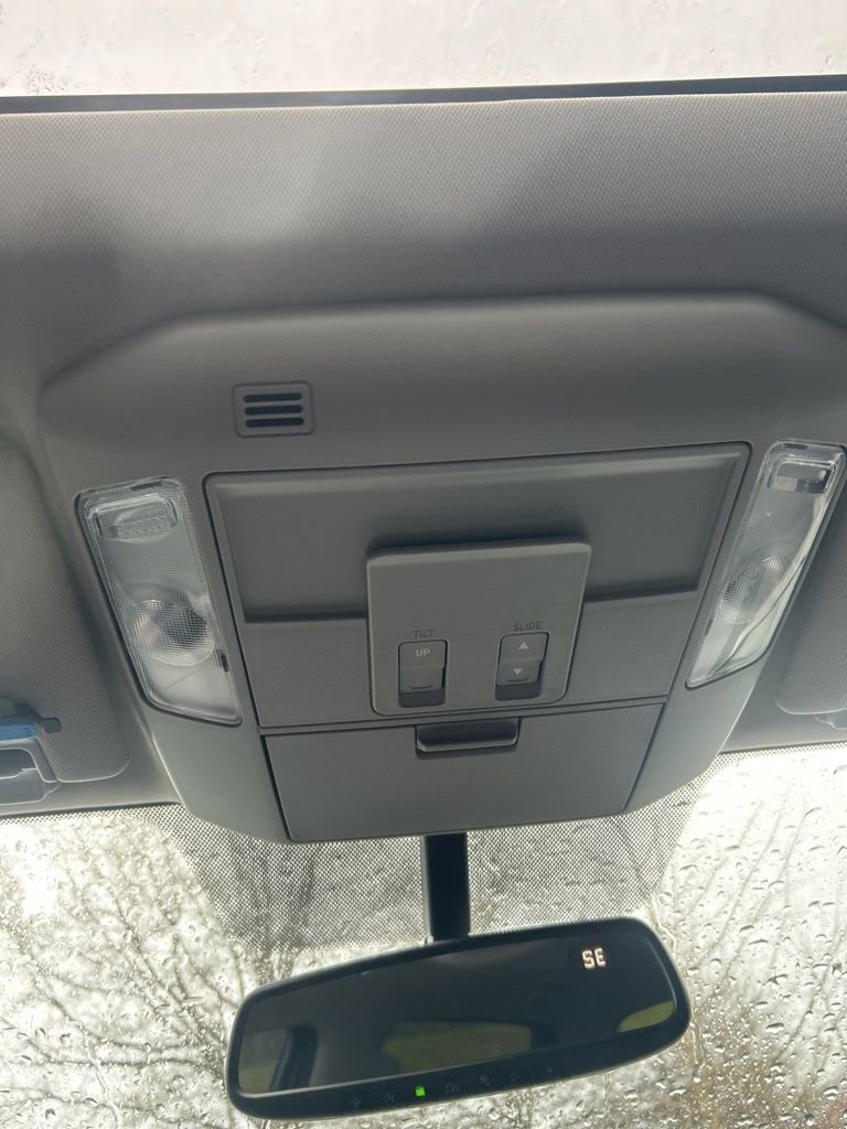 Used 2017 Toyota Tundra Platinum image 21