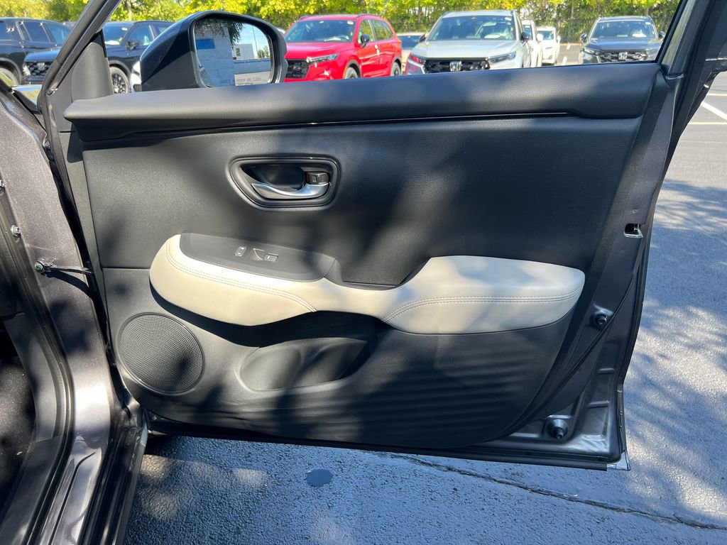 Used 2026 Honda HR-V LX image 25