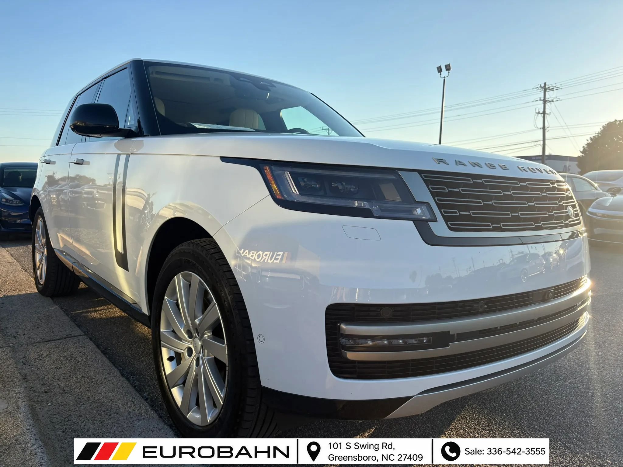 Used 2025 Land Rover Range Rover SE AWD/4WD image 26