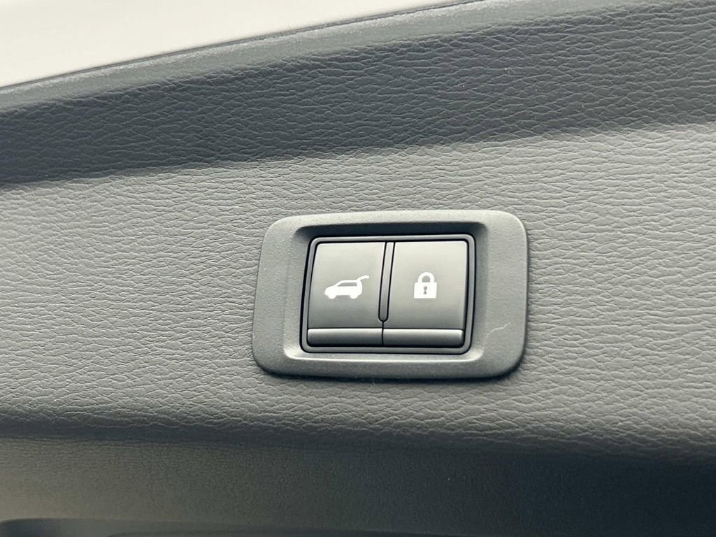 New 2026 Mitsubishi Outlander AWD image 12