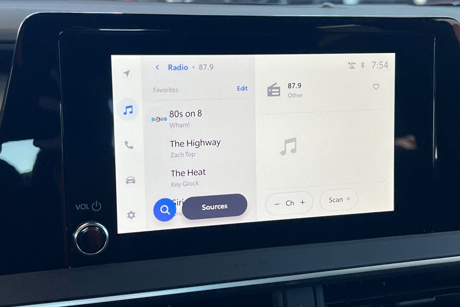 New 2026 Toyota Prius XLE FWD image 15