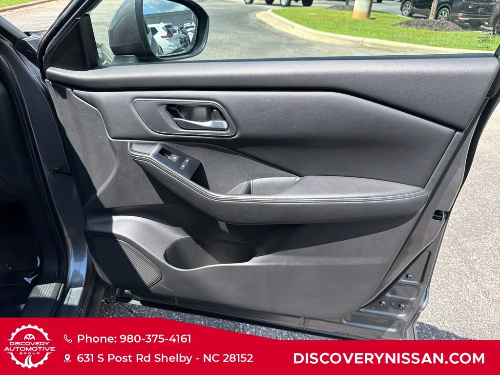 Certified 2024 Nissan Rogue SV AWD/4WD image 35