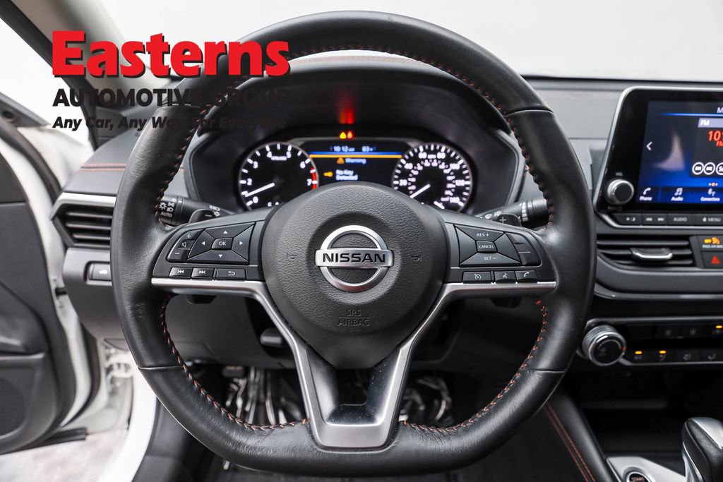 Used 2022 Nissan Altima 2.5 SR FWD image 10