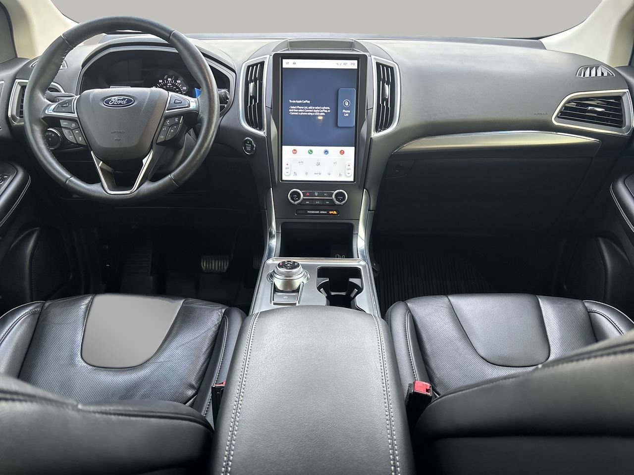 Used 2022 Ford Edge Titanium w/ Equipment Group 301A image 7