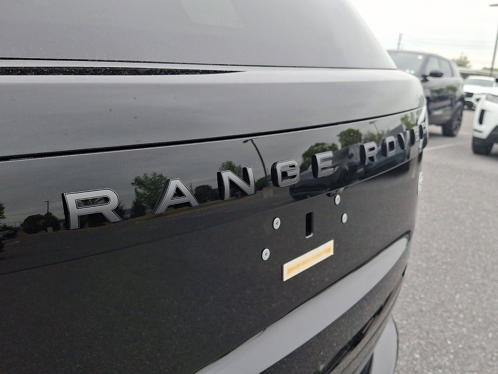 New 2026 Land Rover Range Rover SV AWD/4WD image 21