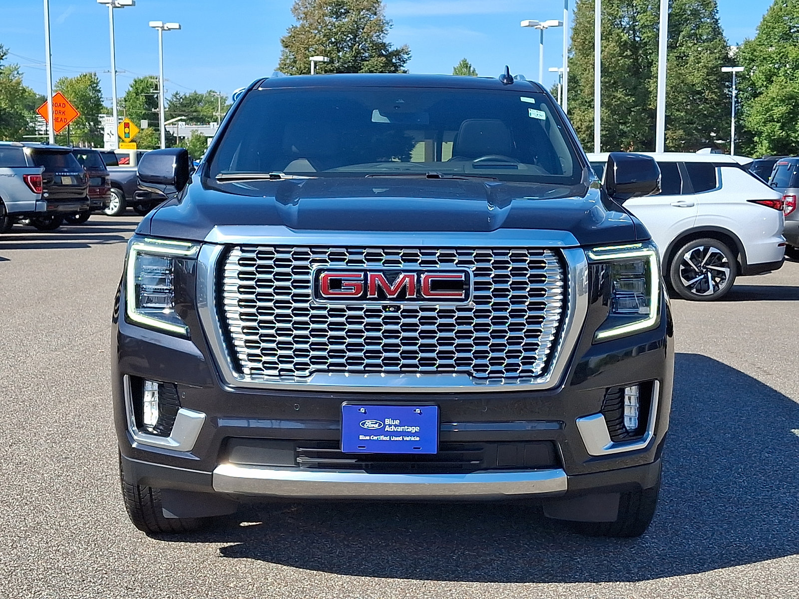 Used 2024 GMC Yukon Denali w/ Max Trailering Package AWD/4WD image 3