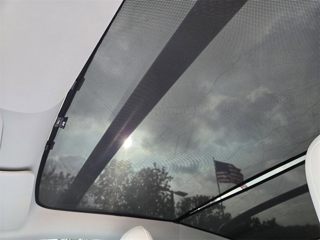 Used 2021 Tesla Model Y 2WD image 27