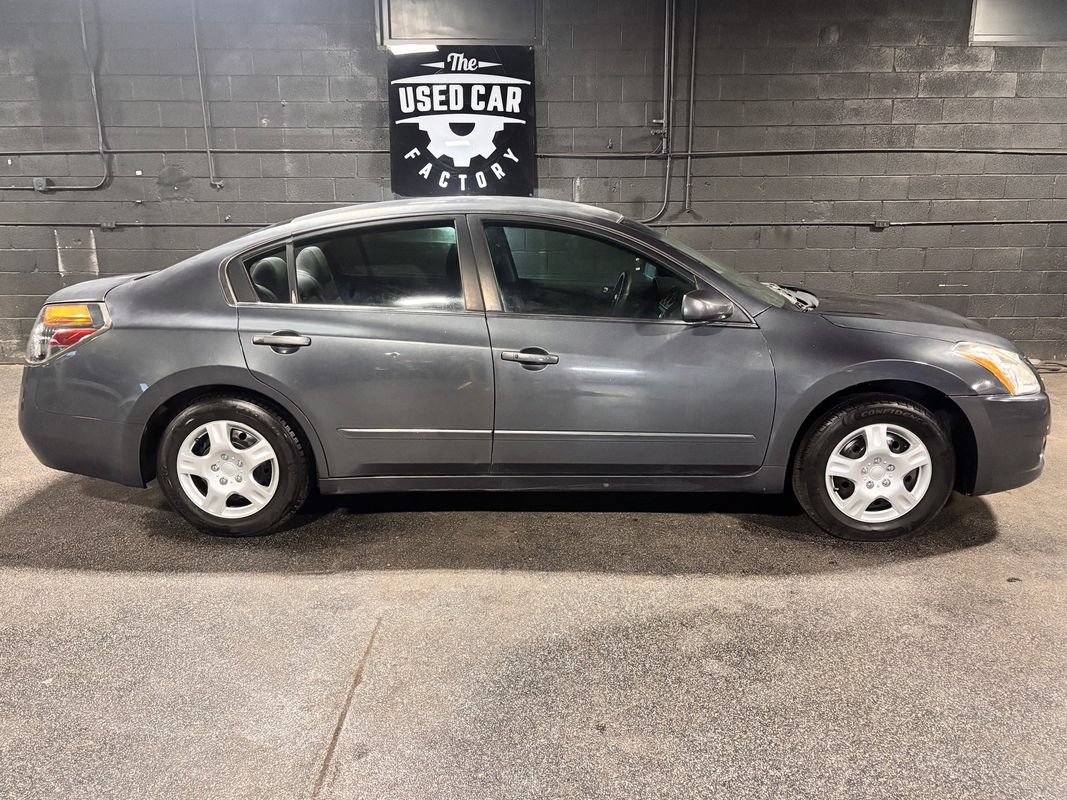 Used 2011 Nissan Altima 2.5 S FWD image 8