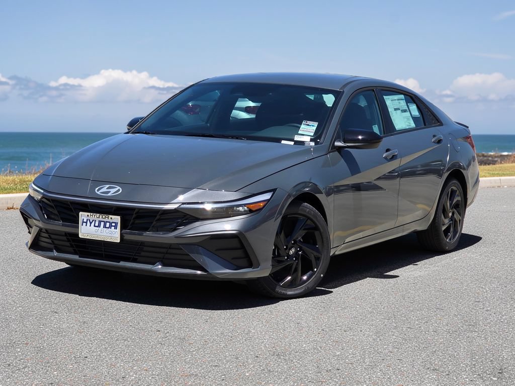 New 2026 Hyundai Elantra Sport FWD image 2