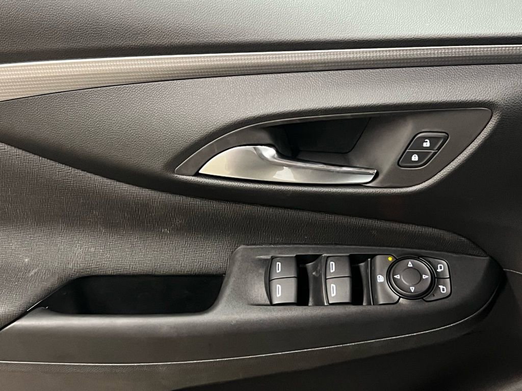 New 2026 Buick Envista Avenir image 13