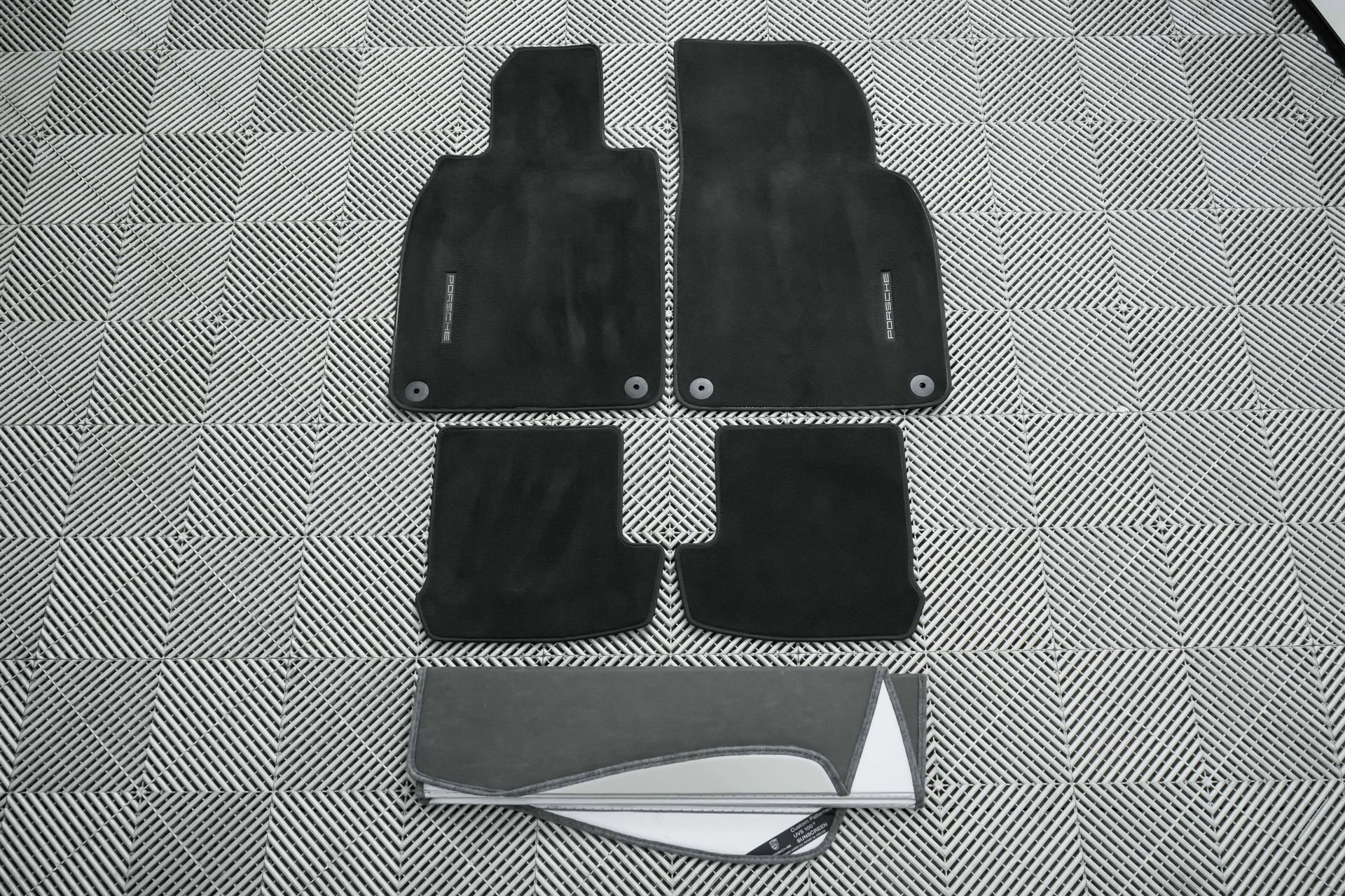 Used 2018 Porsche 911 Targa 4 GTS image 99