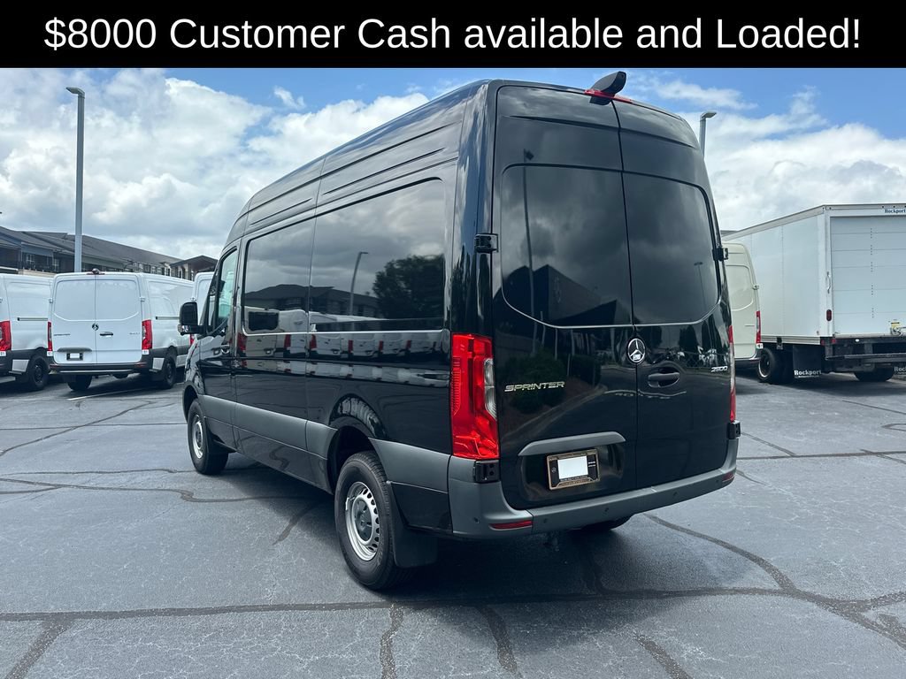 Used 2025 Mercedes-Benz Sprinter 2500 image 5