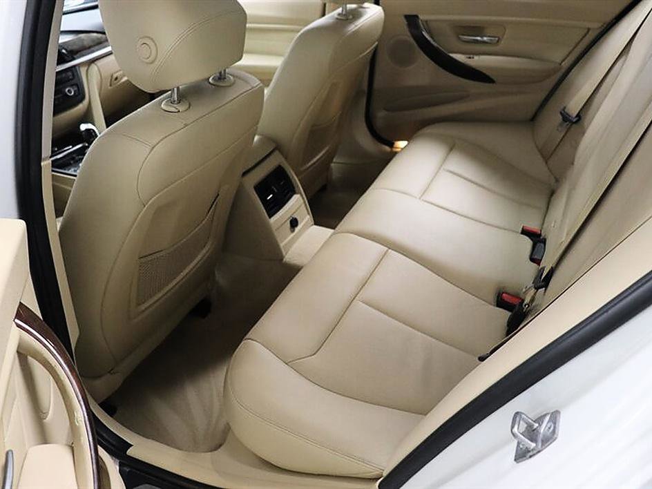 Used 2013 BMW ActiveHybrid 3 RWD image 17