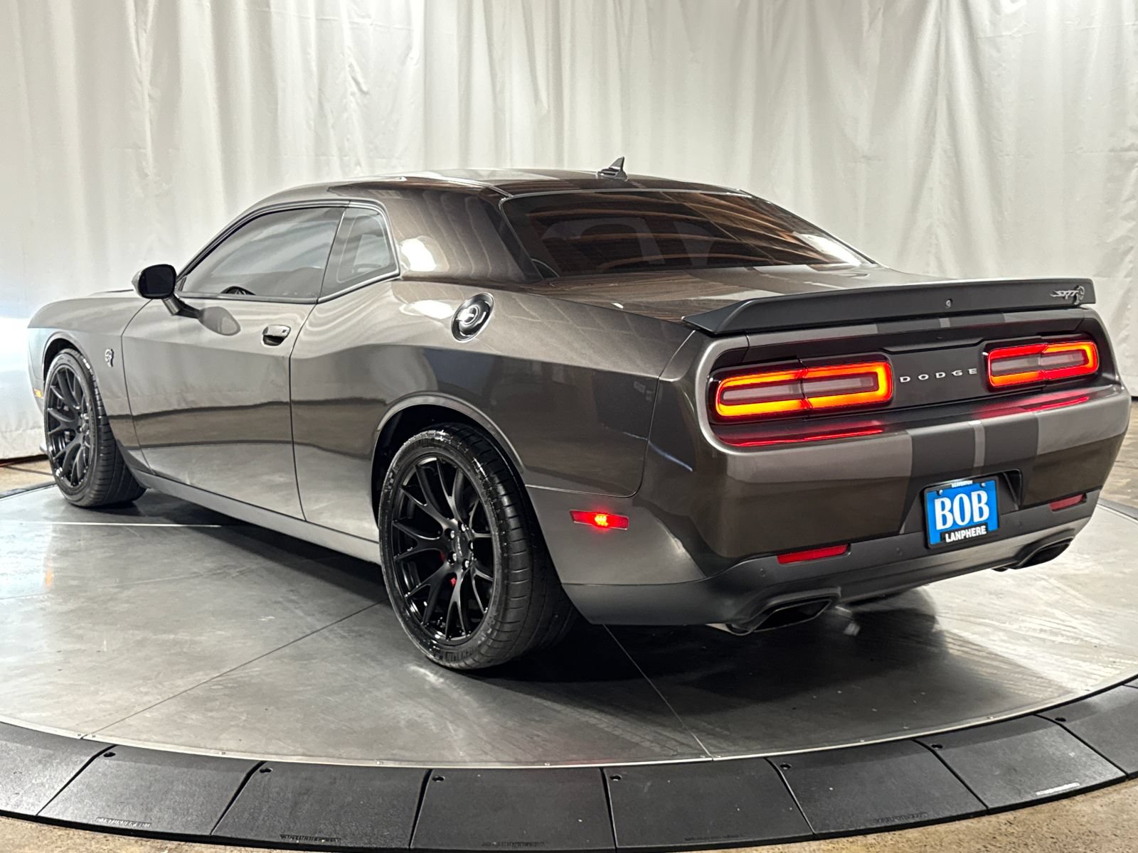 Used 2015 Dodge Challenger SRT Hellcat RWD image 9
