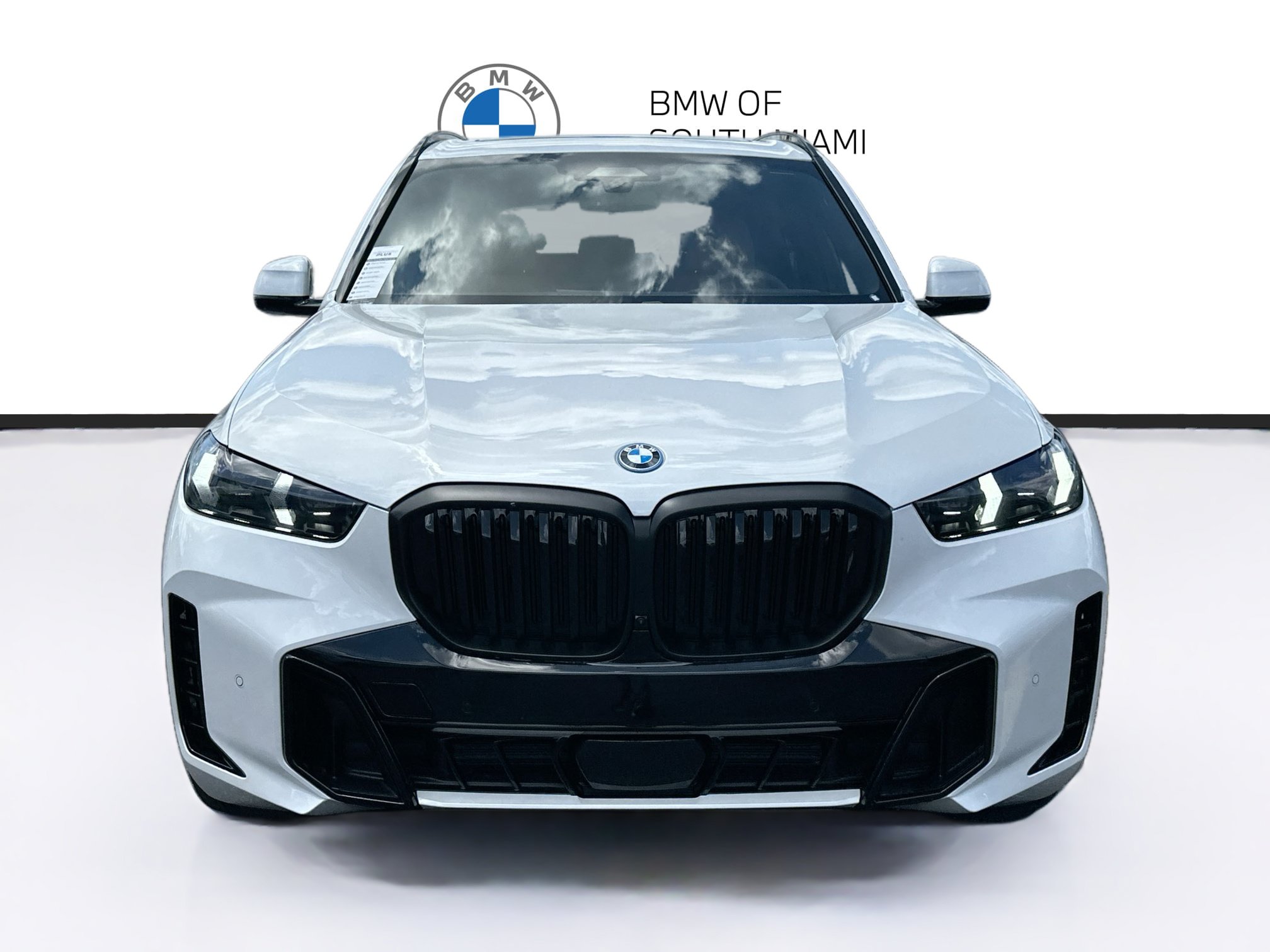 New 2026 BMW X5 xDrive50e w/ Executive Package AWD/4WD image 2