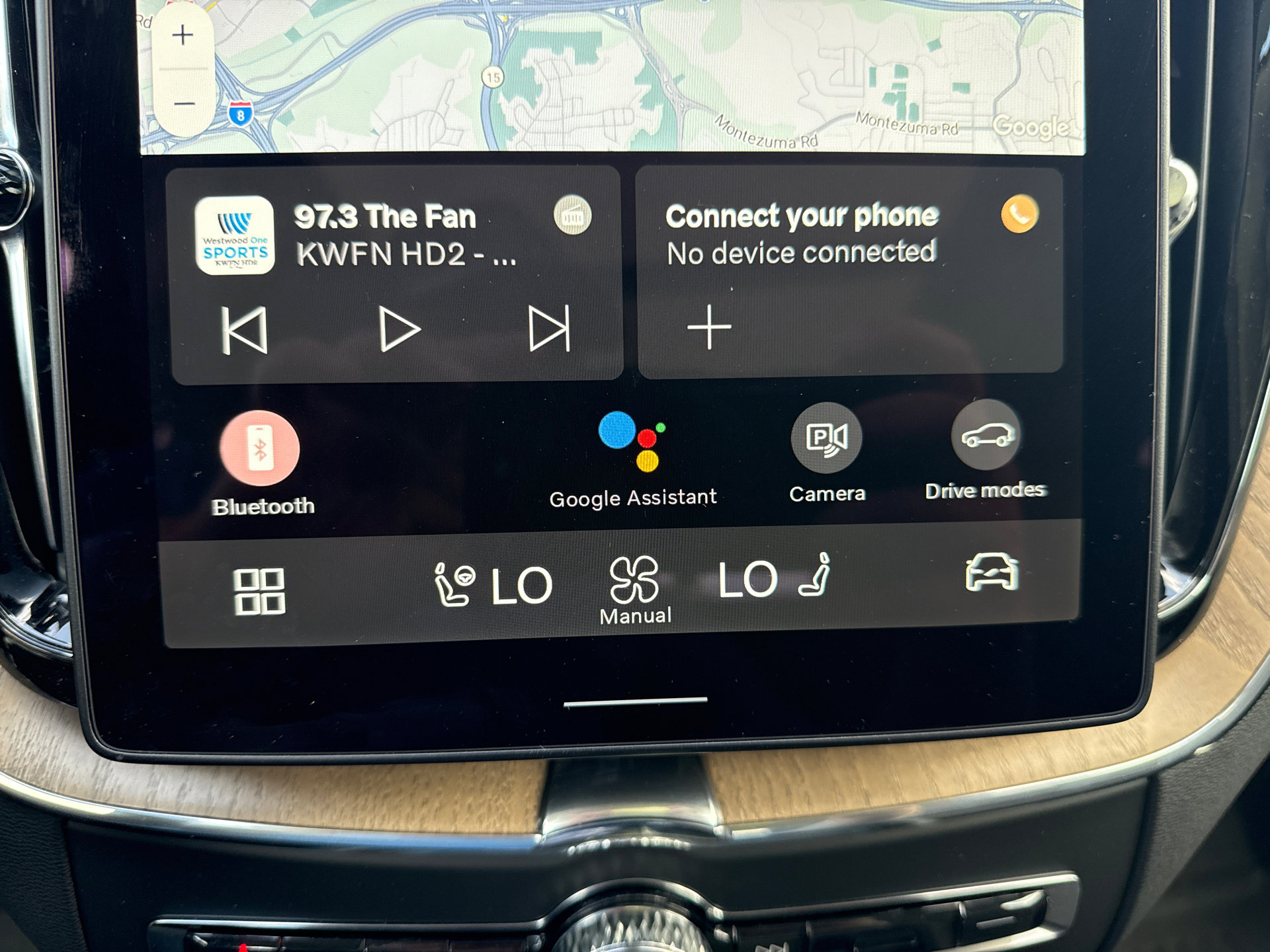 Used 2026 Volvo XC60 B5 Plus w/ Climate Package PRO AWD/4WD image 27