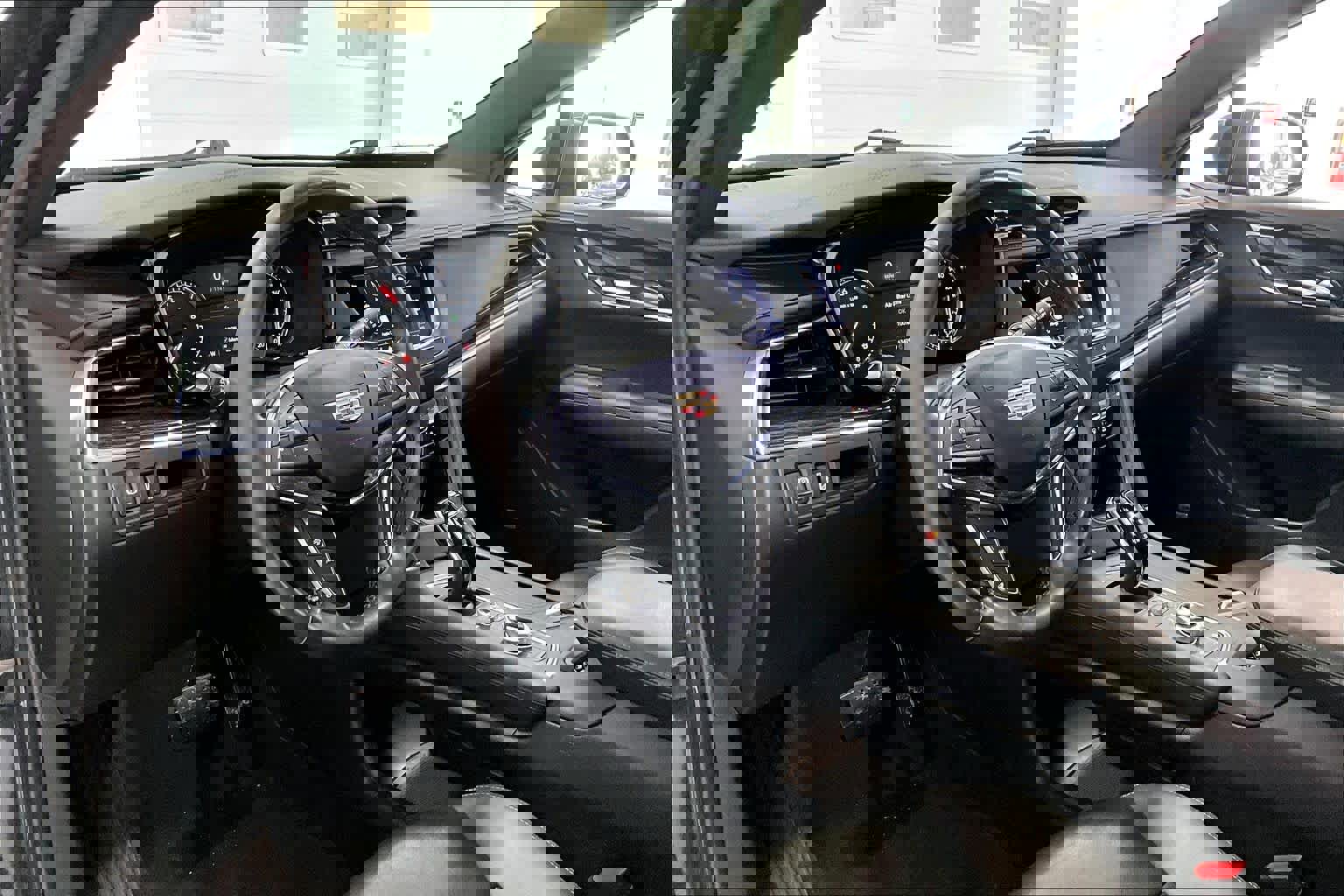 Used 2020 Cadillac XT5 Premium Luxury image 2