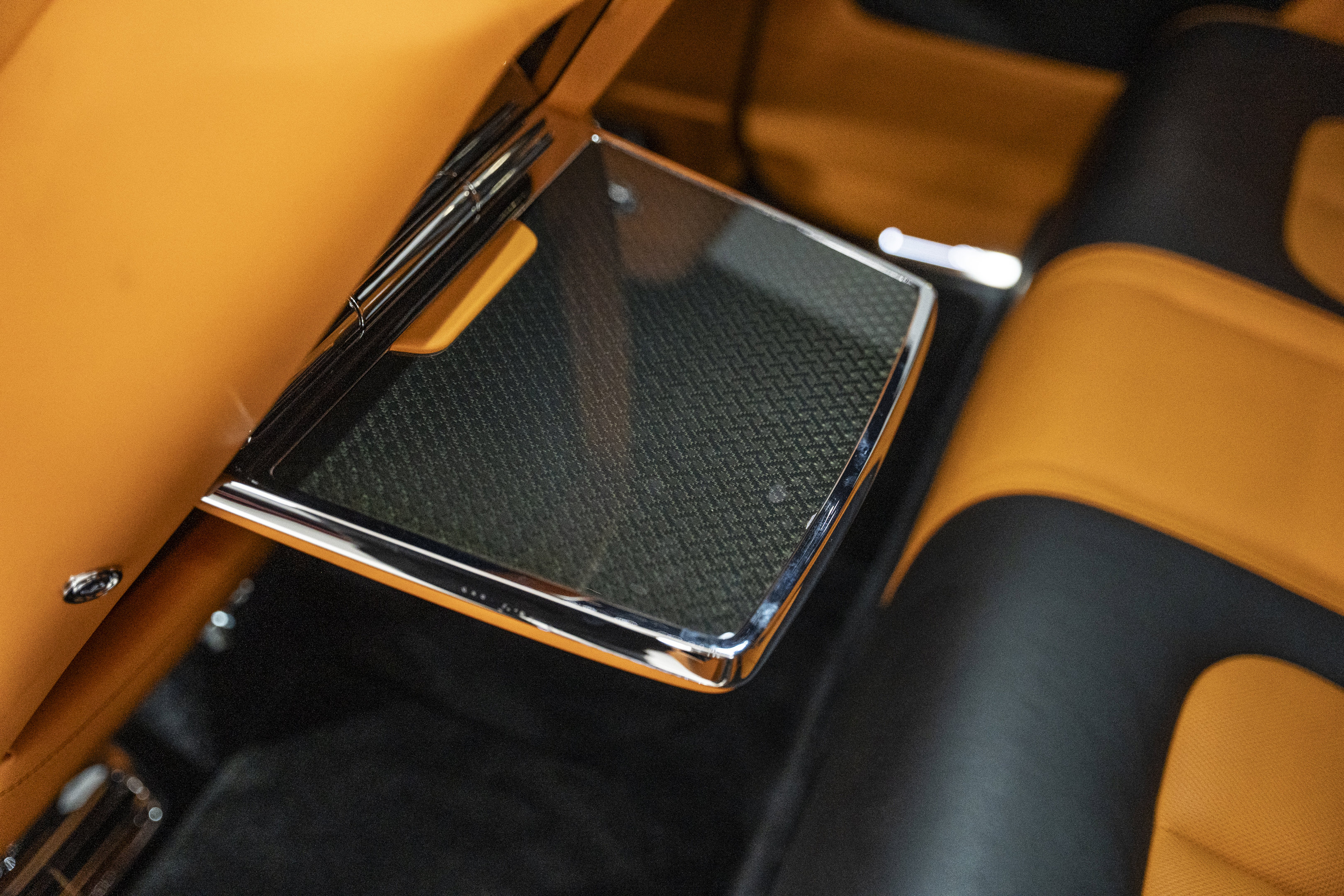 Used 2023 Rolls-Royce Cullinan Black Badge w/ Leather Finishing Pack image 35