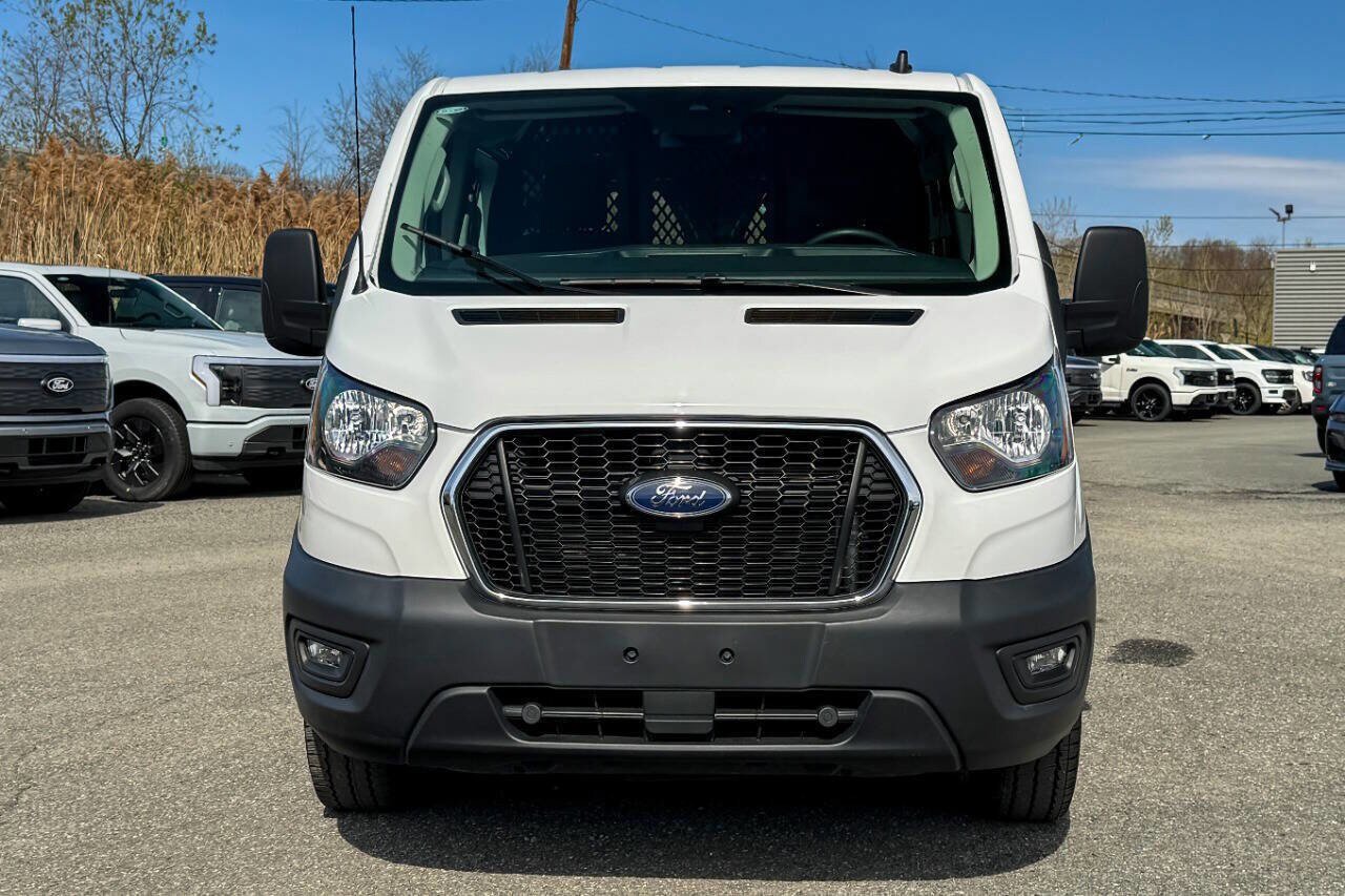 Used 2024 Ford Transit 250 Low Roof w/ Exterior Upgrade Package RWD image 8