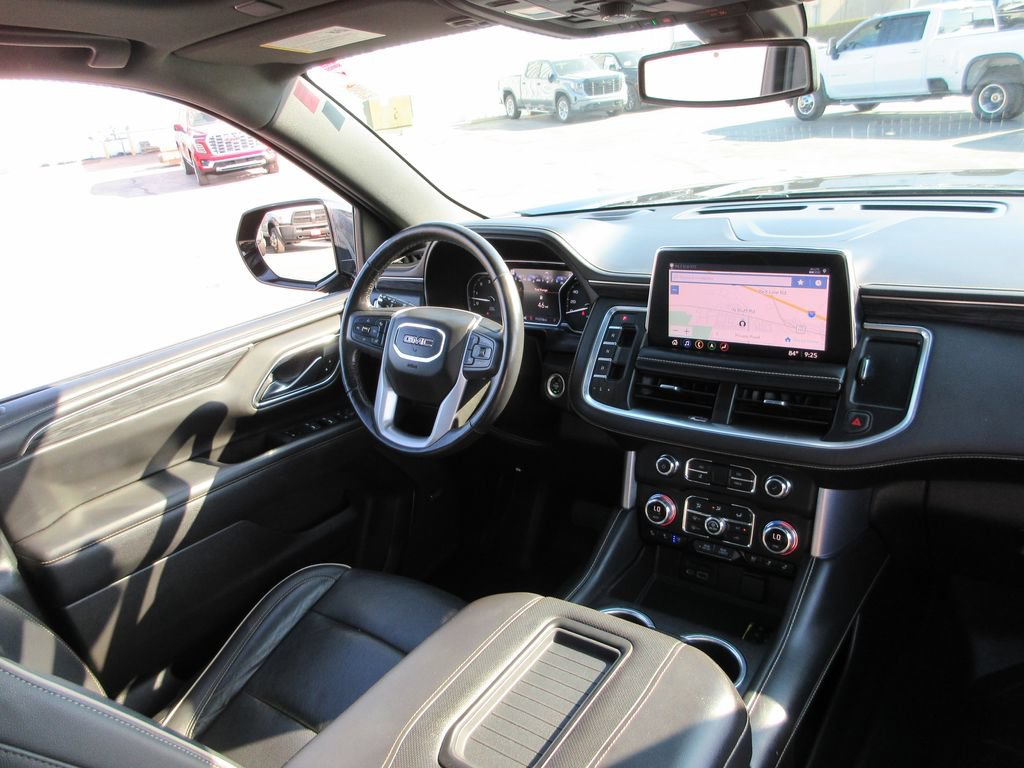 Certified 2021 GMC Yukon SLT w/ SLT Premium Package AWD/4WD image 30