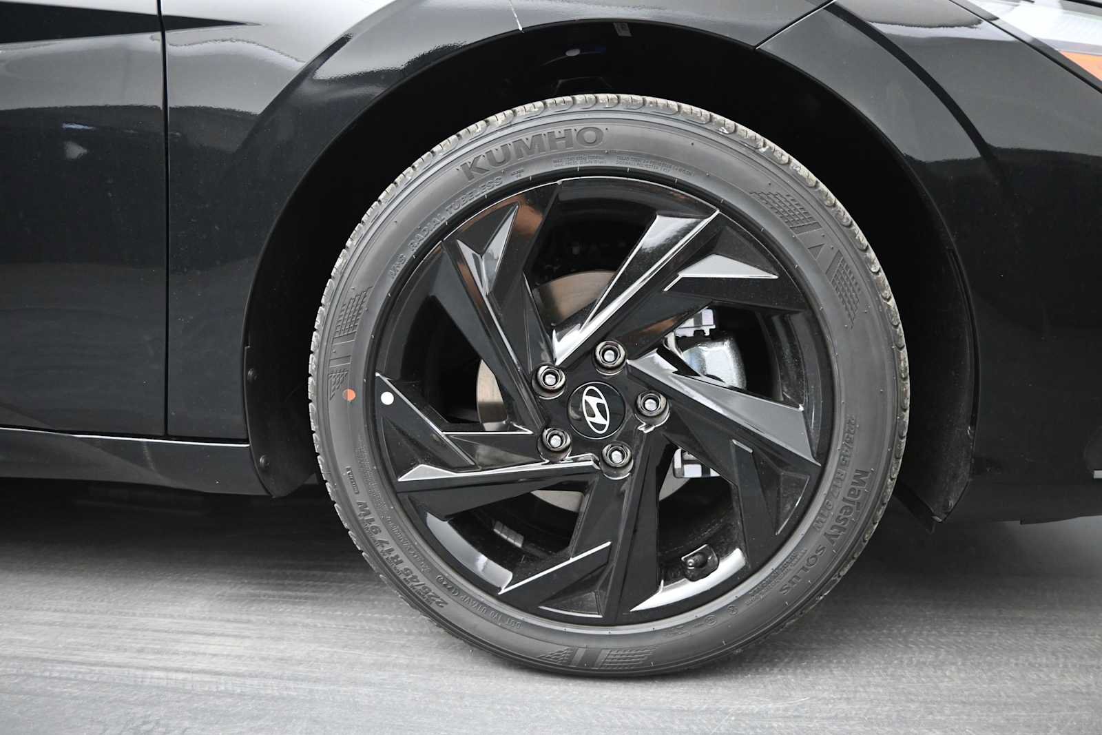 New 2026 Hyundai Elantra Sport FWD image 10