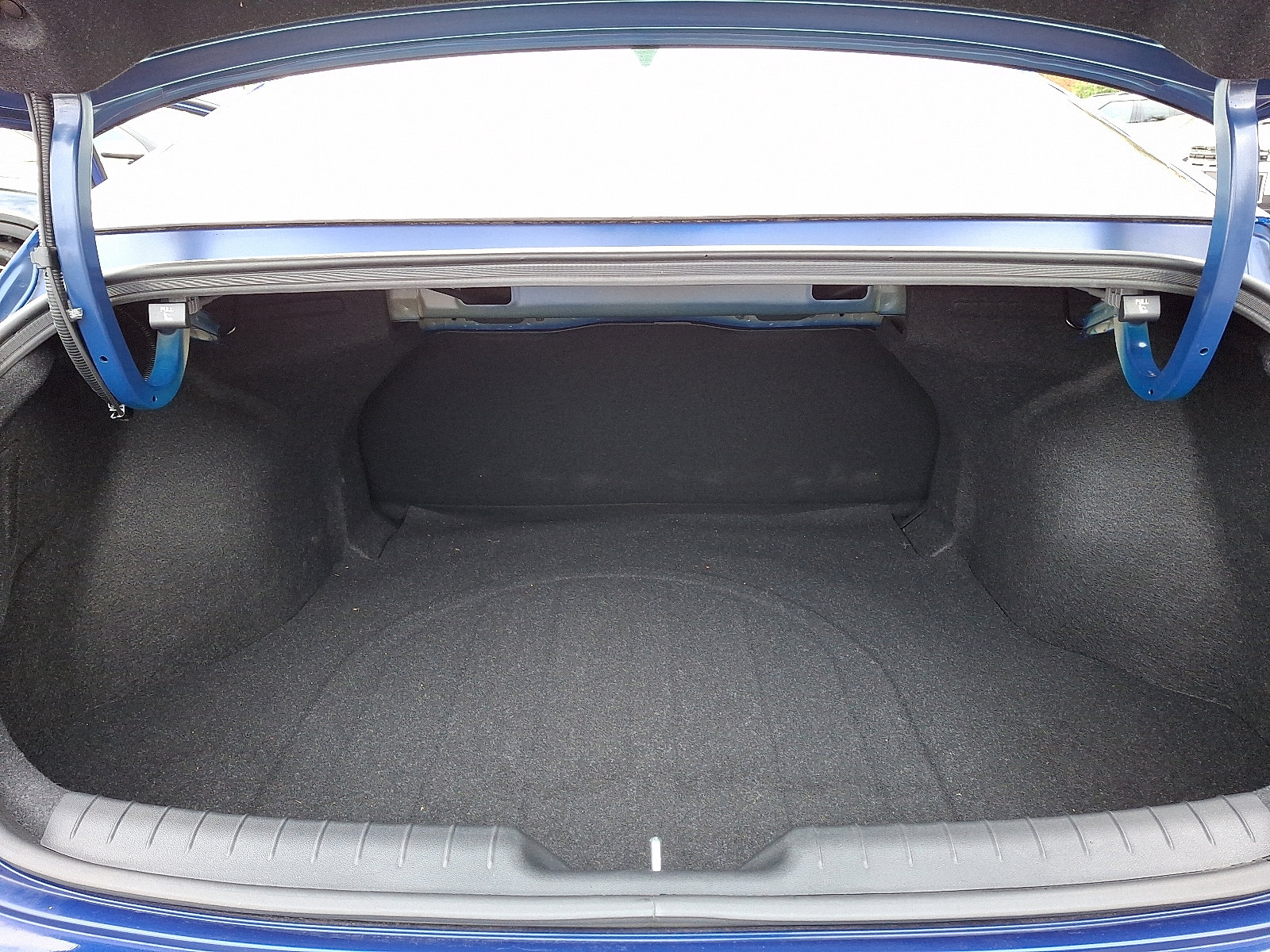 Certified 2023 Hyundai Elantra SEL image 30