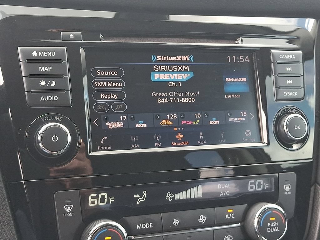 Used 2018 Nissan Rogue SL FWD image 16