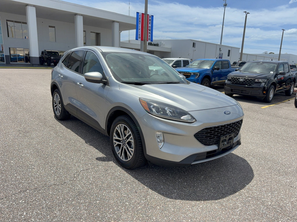 Certified 2022 Ford Escape SEL AWD/4WD image 4
