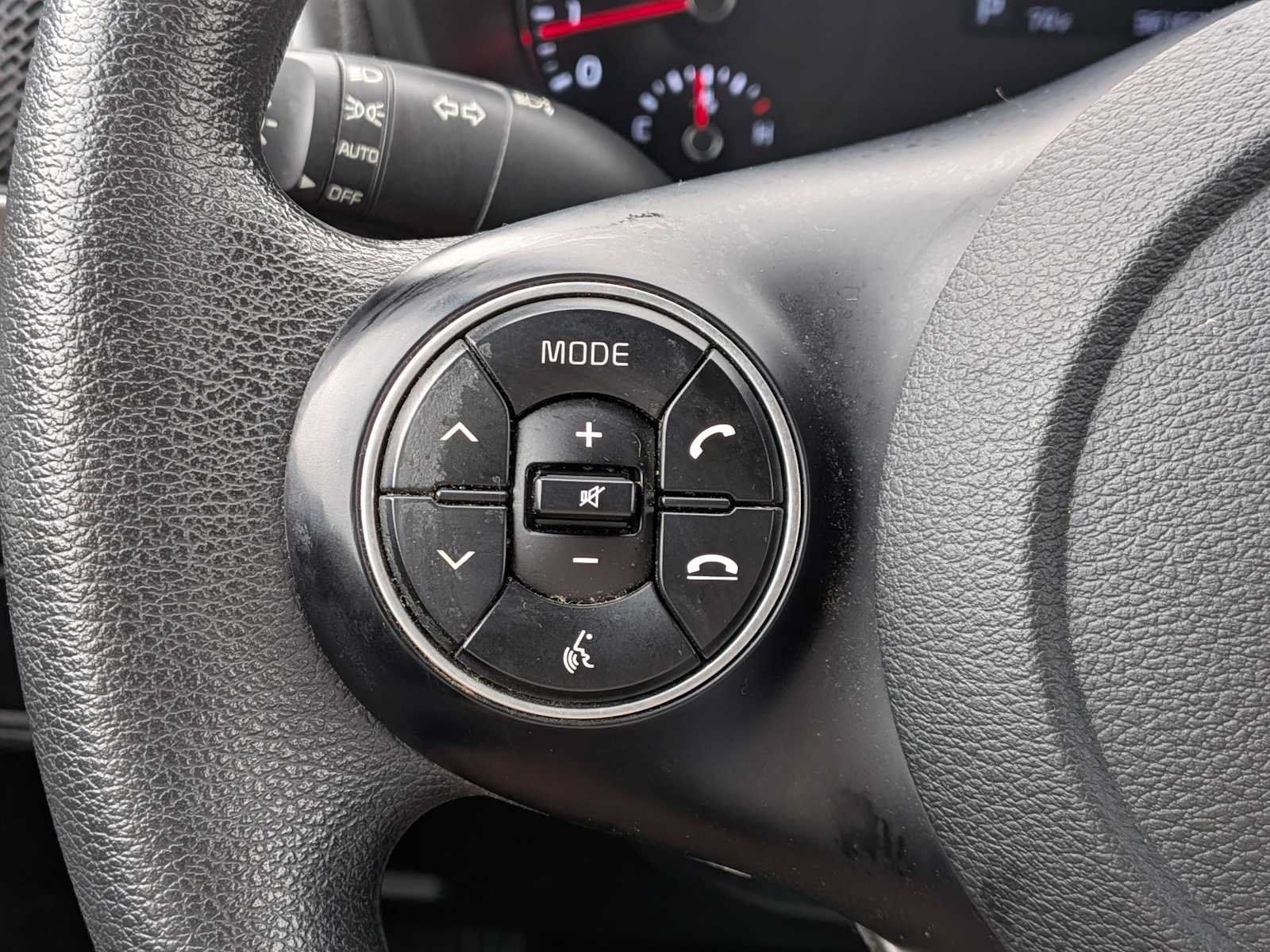 Used 2021 Kia Soul LX FWD image 22