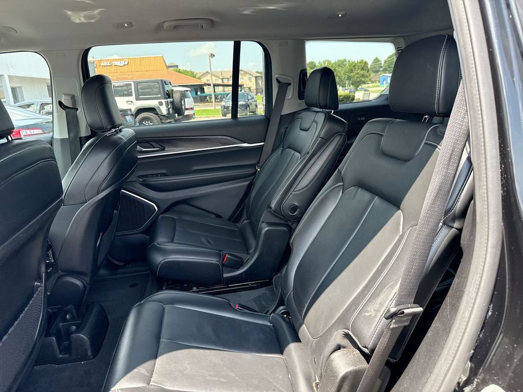 Used 2021 Jeep Grand Cherokee L Limited AWD/4WD image 21