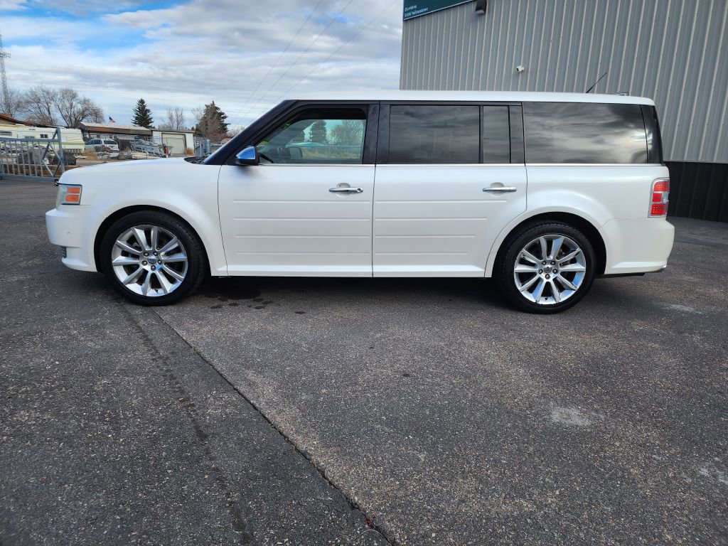 Used 2011 Ford Flex Limited w/ Rapid Spec Order Code image 2