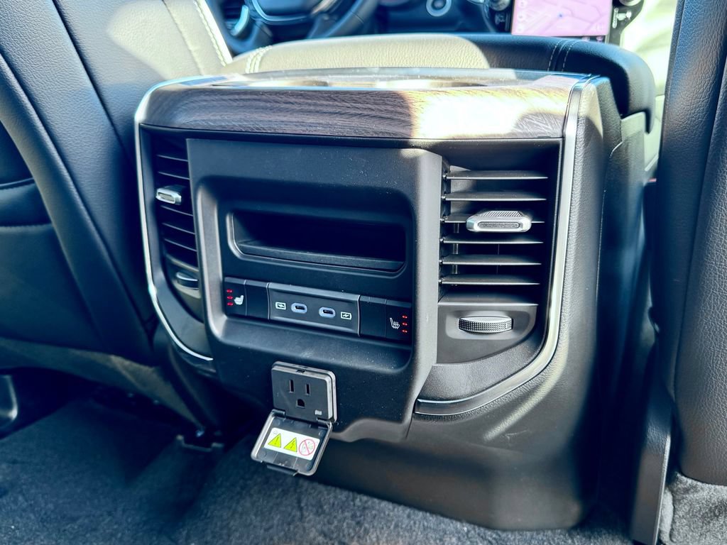 New 2027 RAM 1500 Laramie w/ Night Edition AWD/4WD image 14